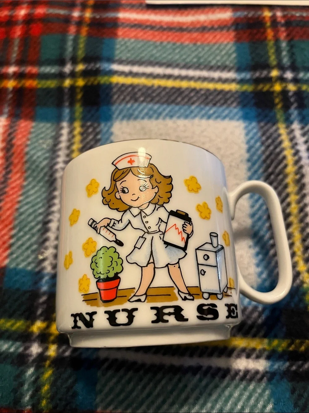 N/A white colorful yellow